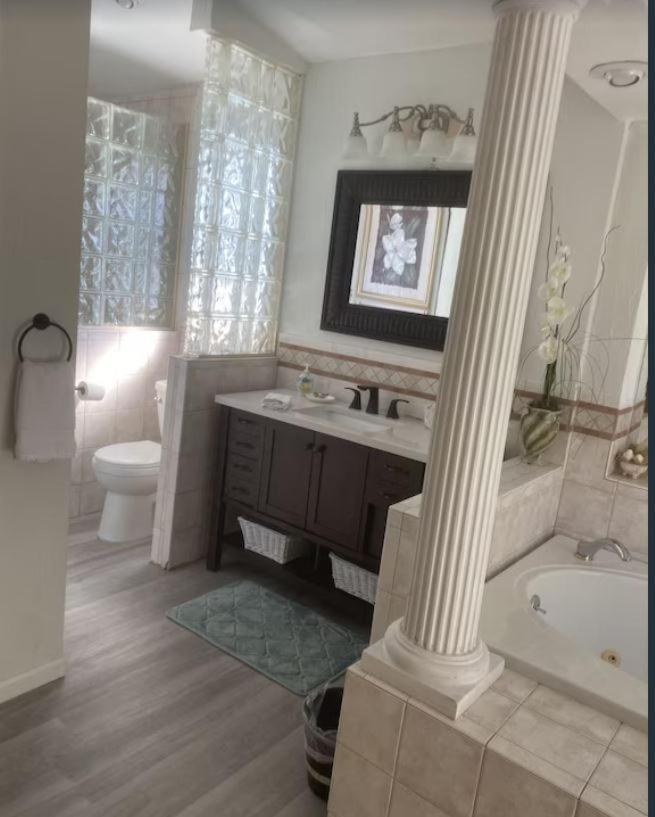 Pool/Waterfront Home 5 Min Walk To Siesta Key Village And Beach Exterior foto